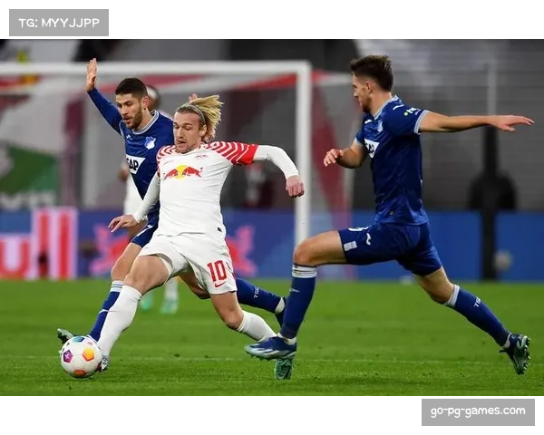 门兴格拉德巴赫后腰屏障失效 导致本轮大比分失利